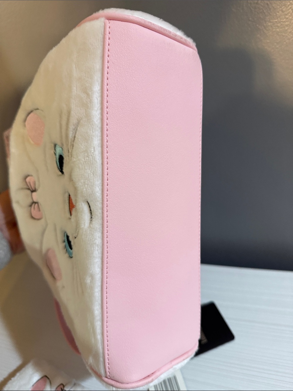 Lounge fly and Disney’s Marie furry Dome Fox body with matching wallet $70 - Picture 7 of 9